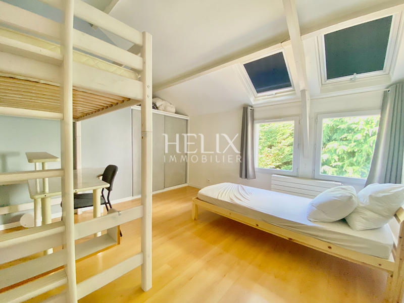 Maison - 165 m² - 7 pièces