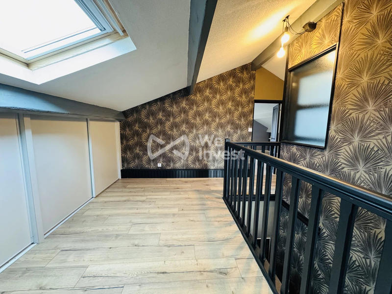 Maison - 205 m² - 7 pièces