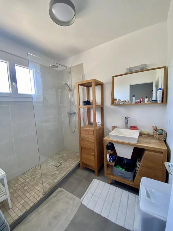 Appartement - 79 m² - 4 pièces