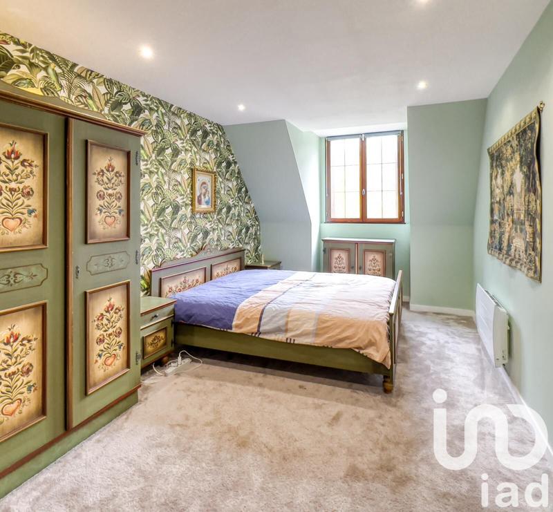 Maison - 180 m² - 6 pièces