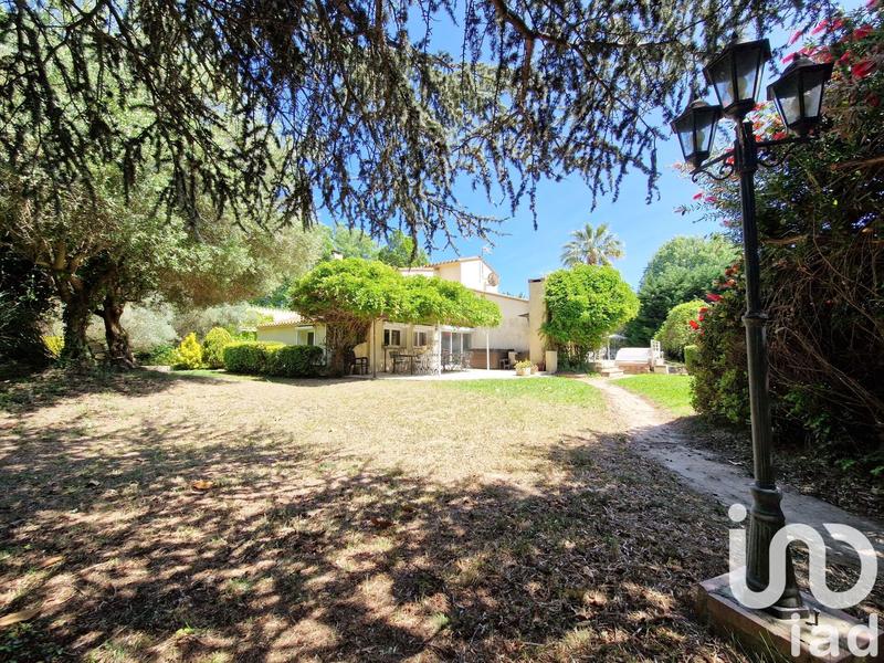 Maison de maîtres - 230 m² - 6 pièces