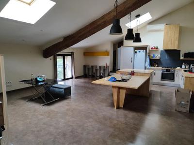 Appartement - 90 m² - 3 pièces