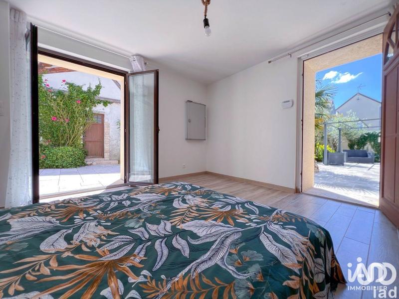 Maison - 280 m² - 6 pièces