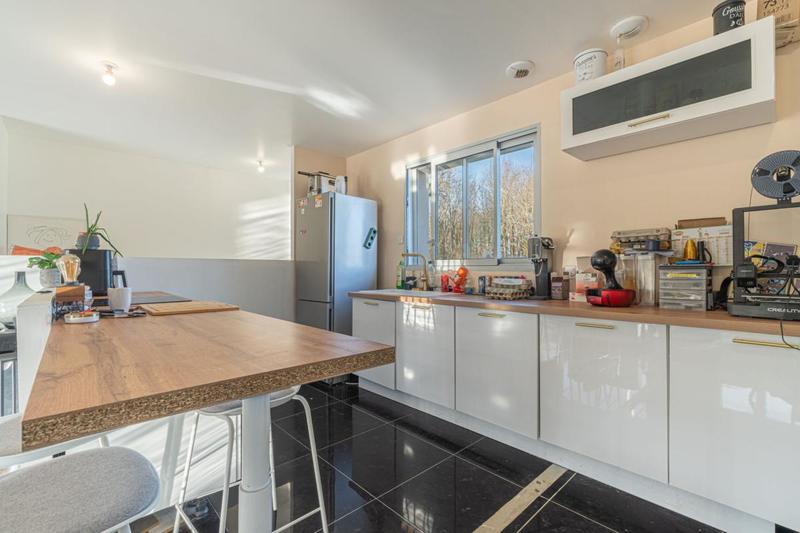 Maison - 92 m² - 4 pièces