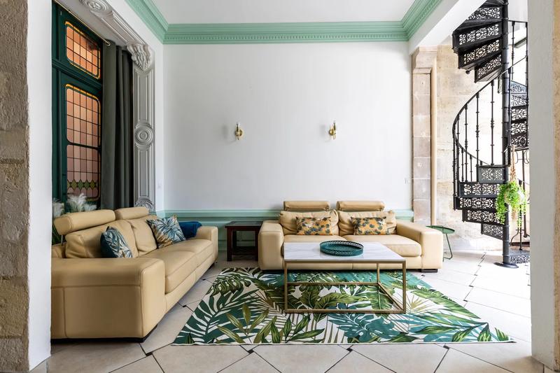 Maison contemporaine - 265 m² - 8 pièces