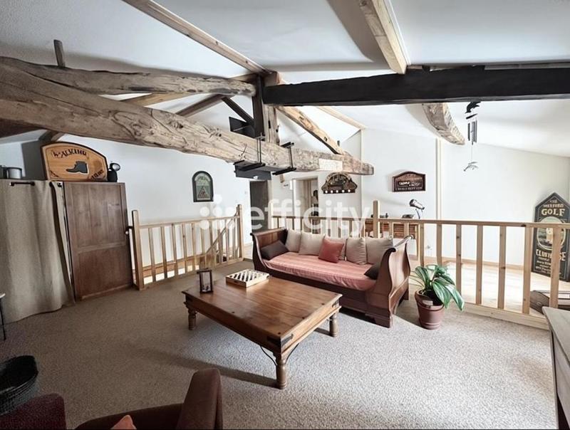 Maison - 260 m² - 10 pièces