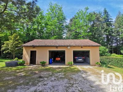 Maison - 210 m² - 8 pièces