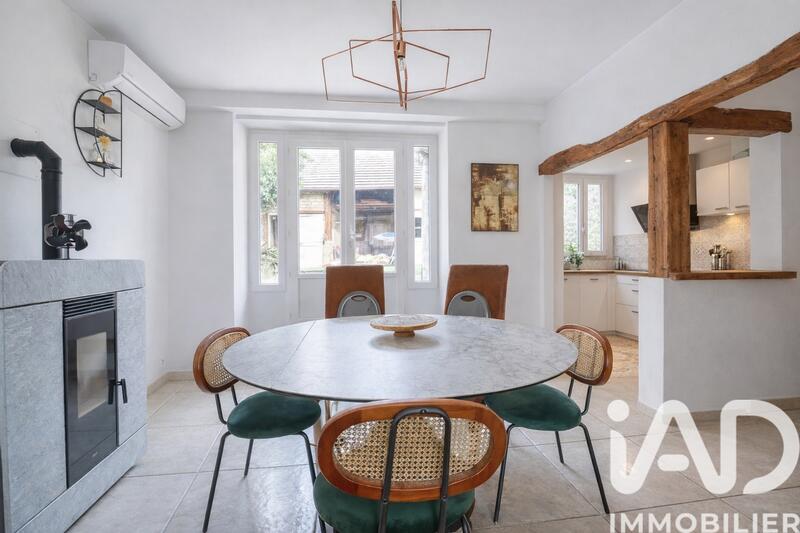 Maison - 107 m² - 6 pièces