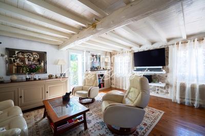 Maison - 140 m² - 7 pièces