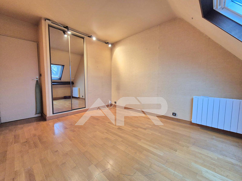 Maison - 112 m² - 6 pièces