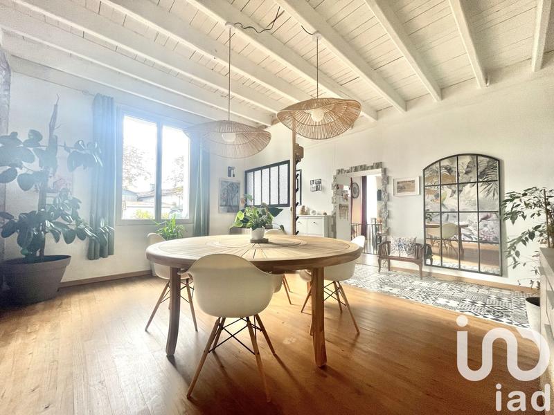 Maison - 248 m² - 10 pièces