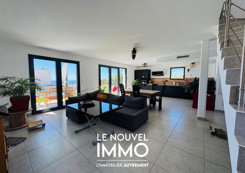Maison contemporaine - 100 m² - 4 pièces