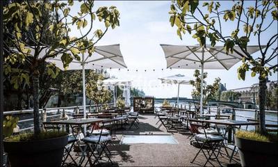 Bureau - 240 m² - 8 pièces