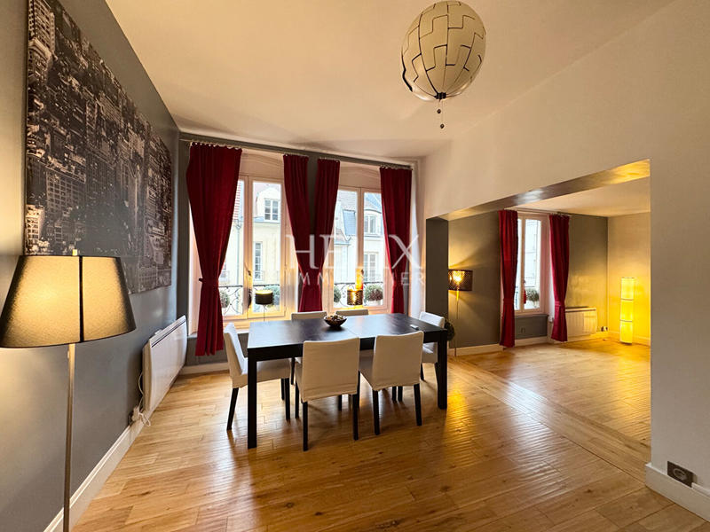 Appartement - 98 m² - 5 pièces