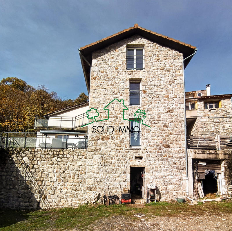 Propriété - 71 m² - 4 pièces