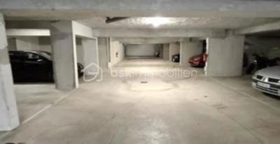 Parking - 11 m²