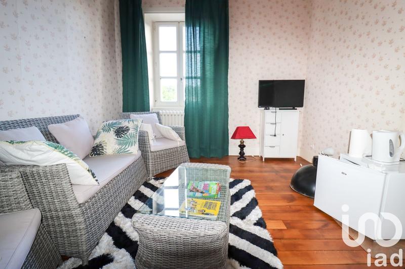 Maison - 262 m² - 12 pièces