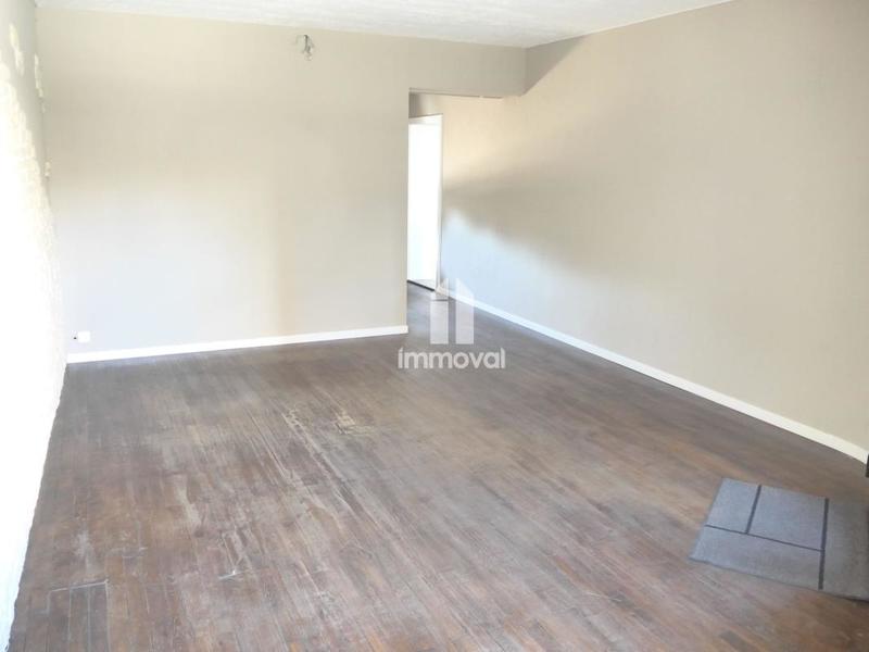 Local commercial - 87 m² - 2 pièces