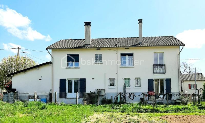 Maison de village - 202 m² - 7 pièces