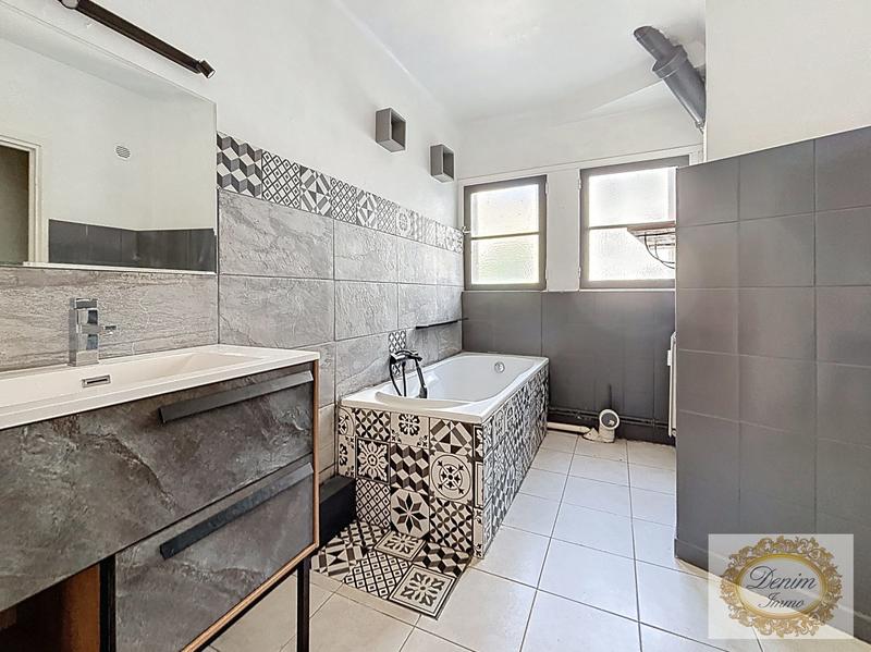 Appartement - 90 m² - 4 pièces