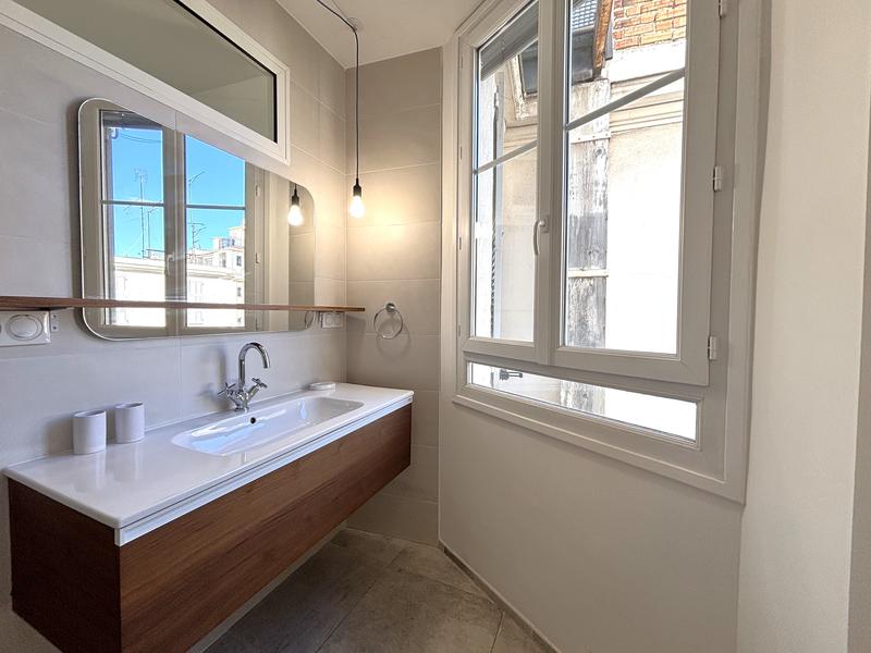 Appartement - 80 m² - 3 pièces