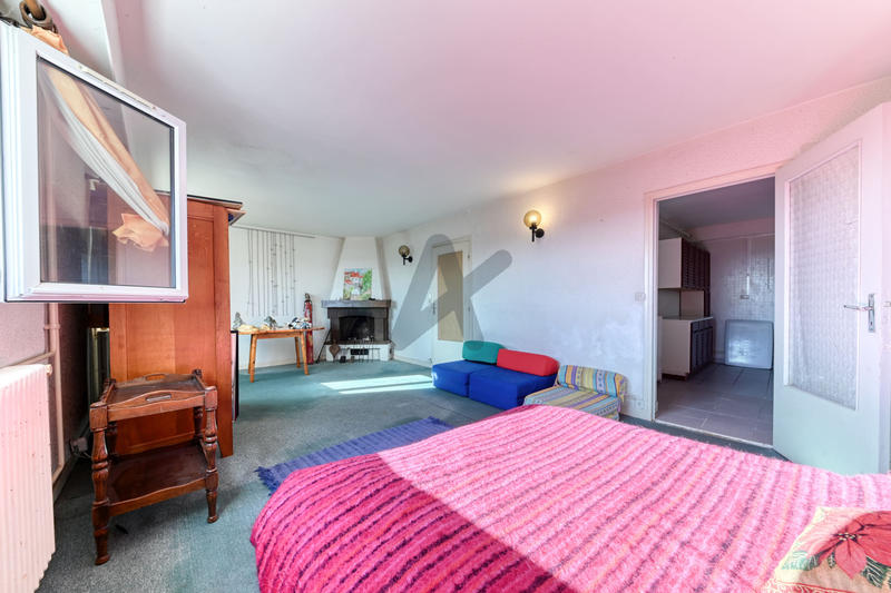 Maison - 320 m² - 7 pièces