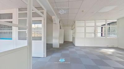 Bureau - 64 m² - 1 pièce