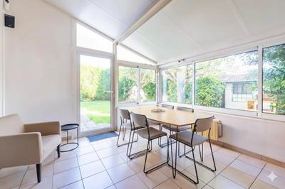 Maison - 183 m² - 9 pièces