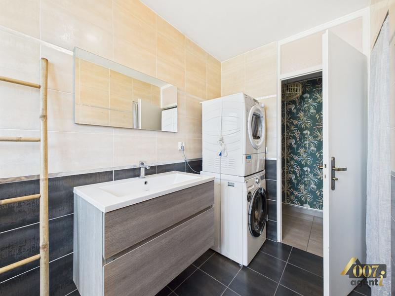 Appartement - 75 m² - 3 pièces