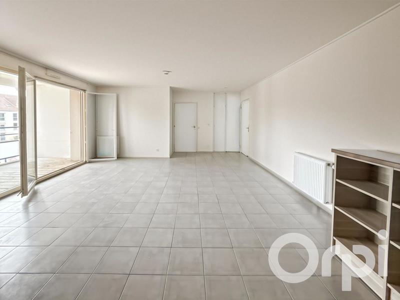 Appartement - 84 m² - 4 pièces
