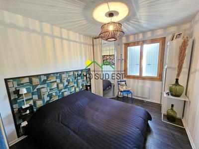 Maison traditionnelle - 168 m² - 7 pièces