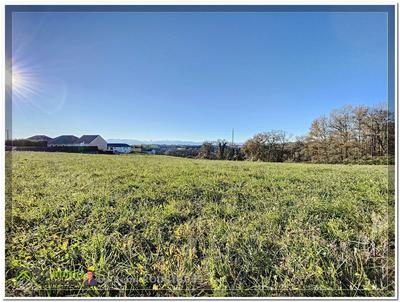 Terrain constructible - 1 502 m²