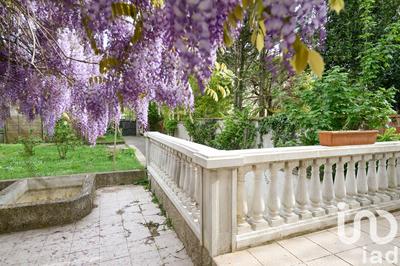 Maison - 230 m² - 5 pièces