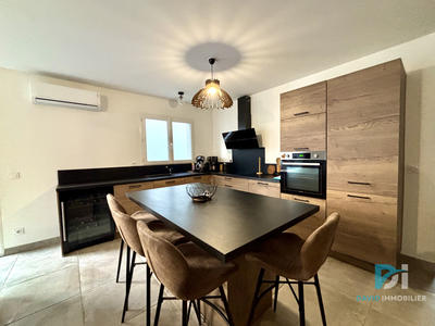 Maison - 96 m² - 4 pièces