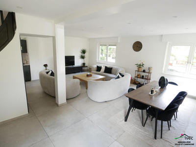 Maison - 126 m² - 5 pièces