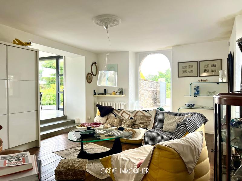 Maison - 190 m² - 8 pièces