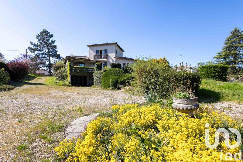 Maison - 142 m² - 6 pièces