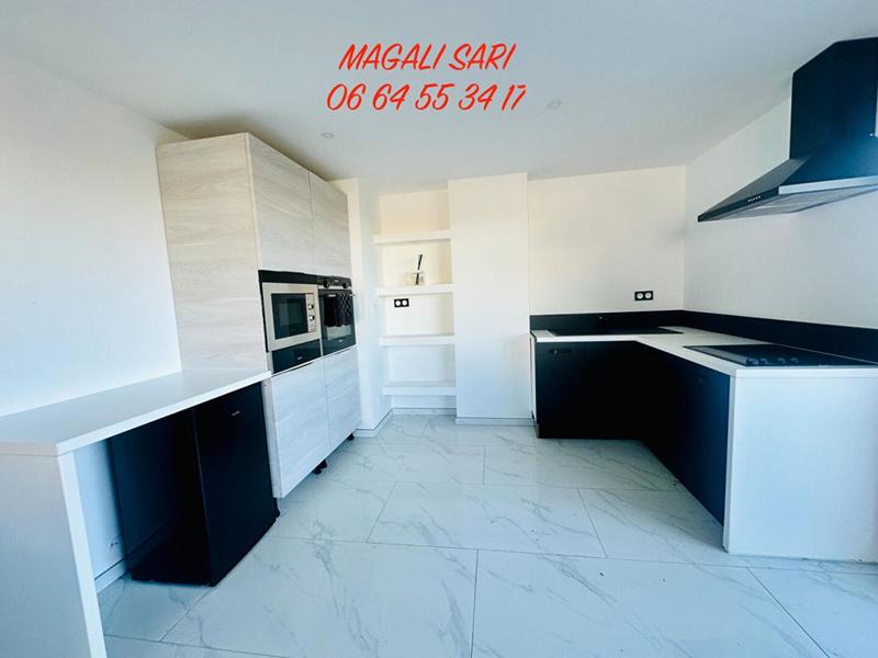 Villa - 185 m² - 8 pièces