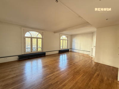 Appartement - 118 m² - 4 pièces