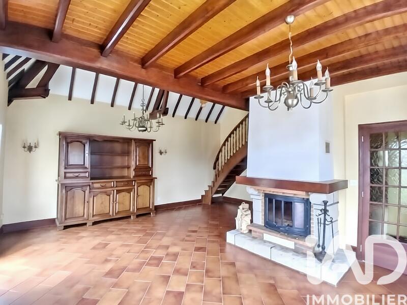 Maison - 135 m² - 8 pièces