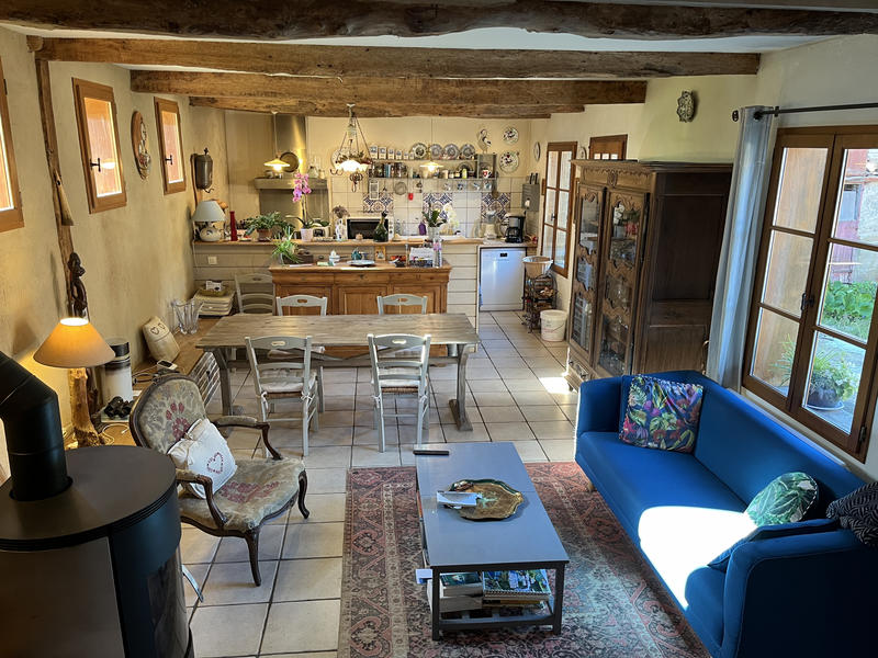 Maison - 235 m² - 8 pièces