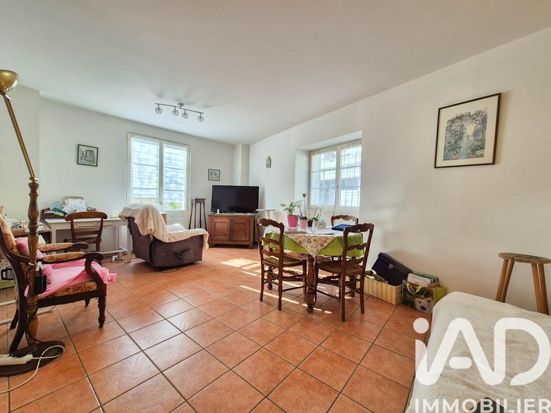 Maison - 104 m² - 4 pièces