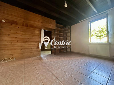 Maison - 80 m² - 5 pièces