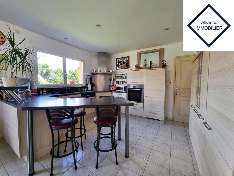 Maison - 89 m² - 5 pièces