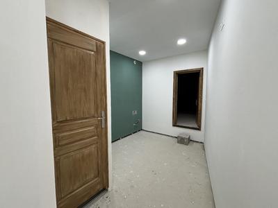 Divers - 80 m² - 3 pièces