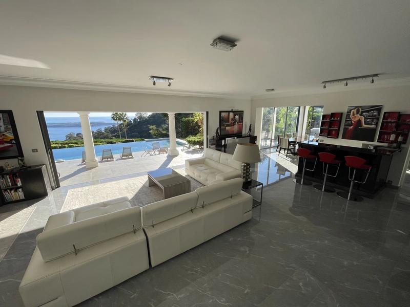 Villa - 350 m² - 15 pièces