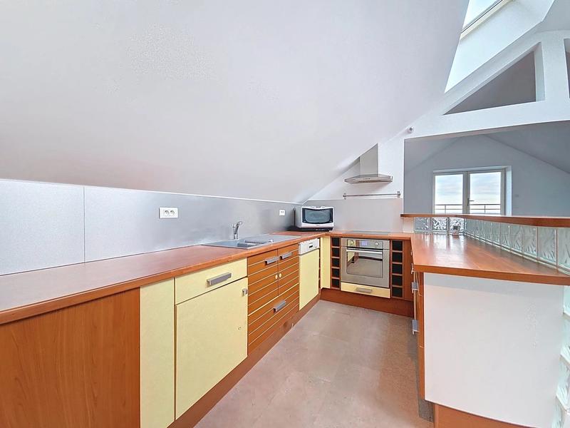 Appartement - 145 m² - 5 pièces