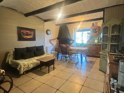 Maison - 93 m² - 6 pièces