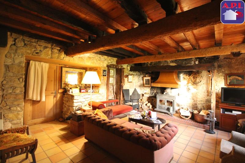 Maison - 224 m² - 6 pièces