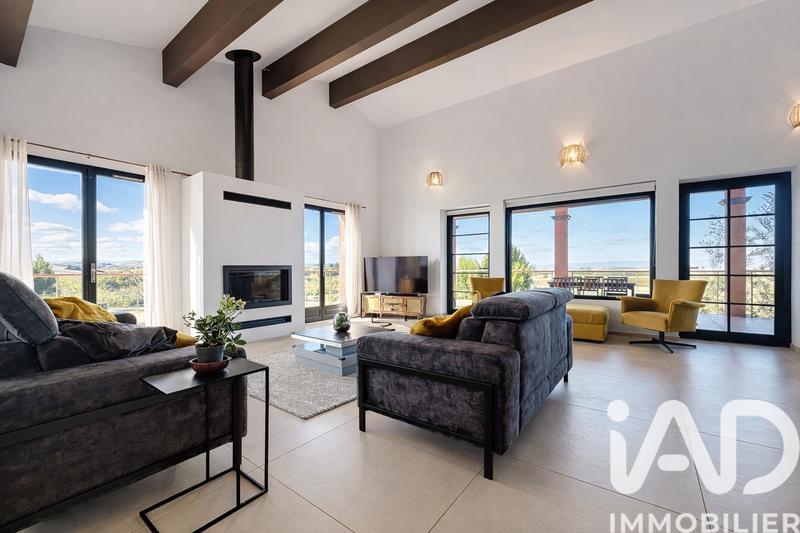 Maison - 185 m² - 7 pièces